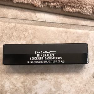 Mac Concealer